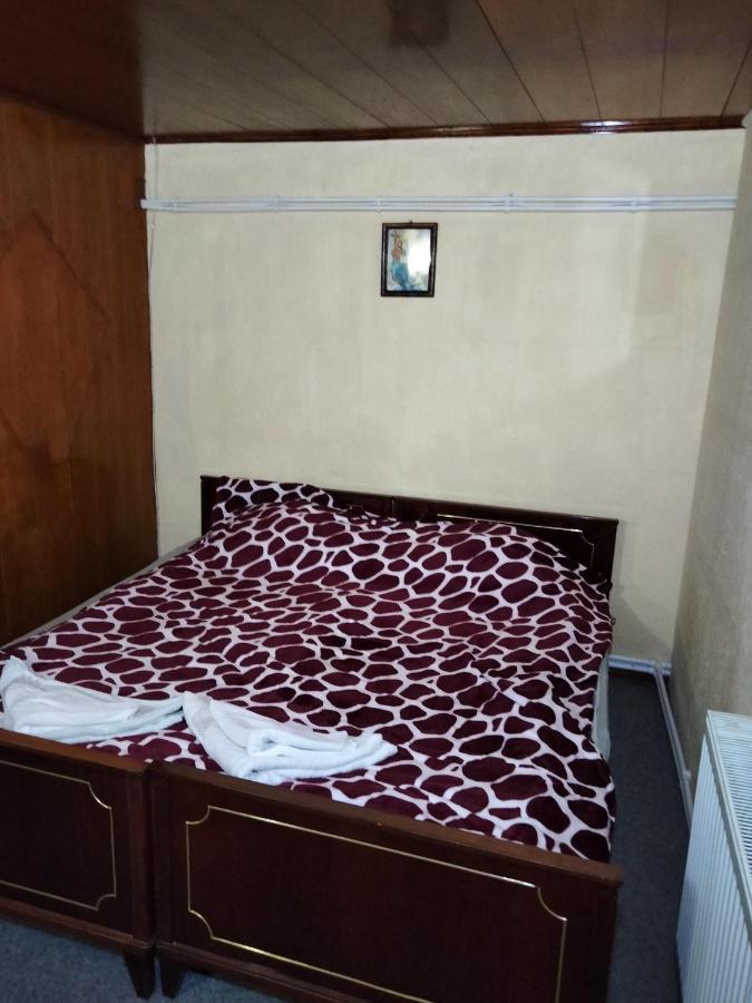 Hotel Aurora Sinaia Esterno foto